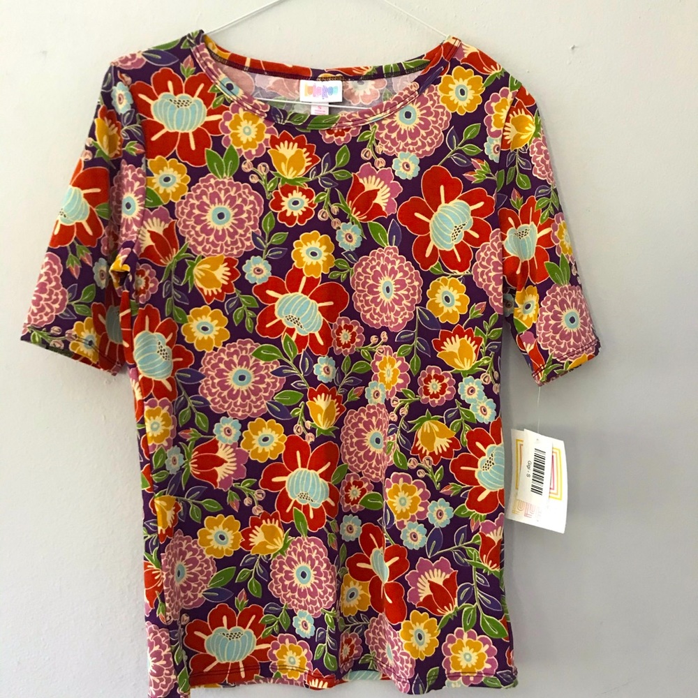 LuLaRoe Gigi Top Size Small